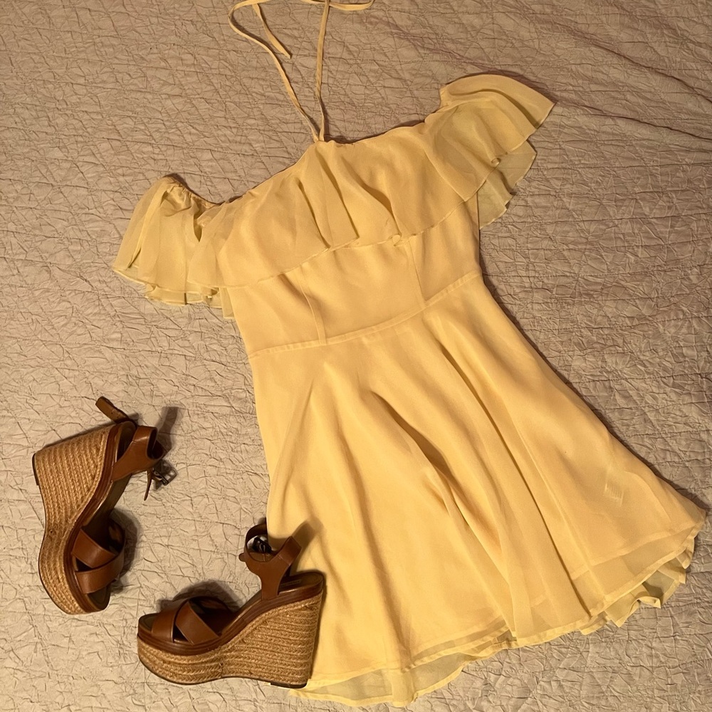 Forever 21 Mini yellow dress